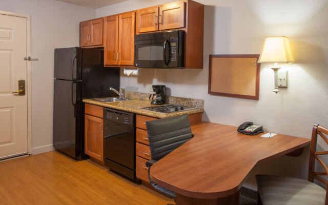 Candlewood Suites Merrillville by IHG