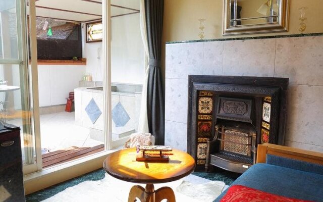 Petit Hotel Ceravie