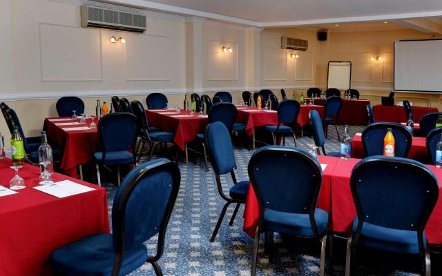Best Western New Holmwood Hotel