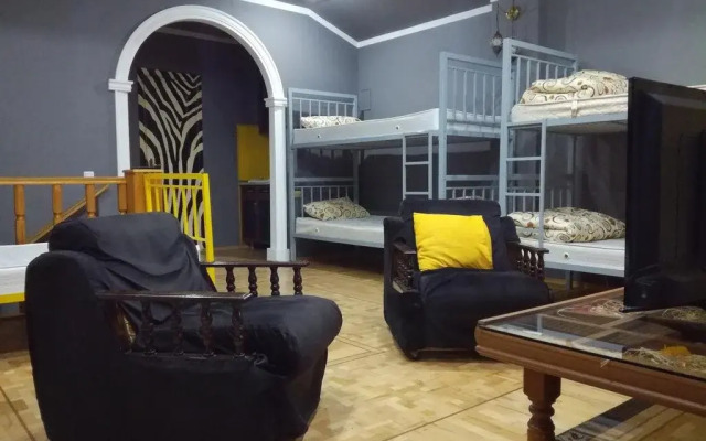 Zebra Hostel & Tours