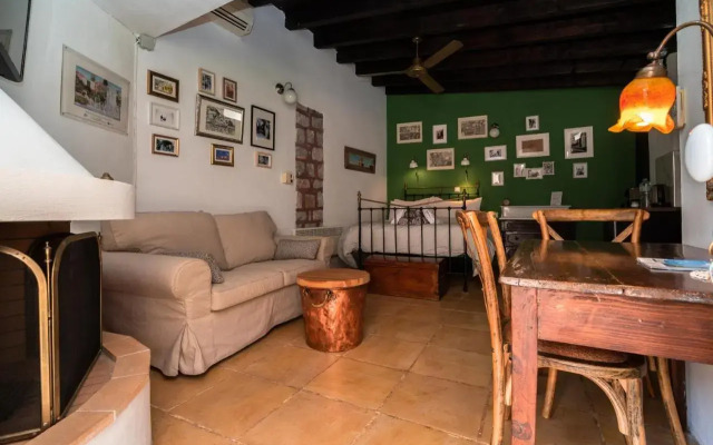Rafalias Mansion