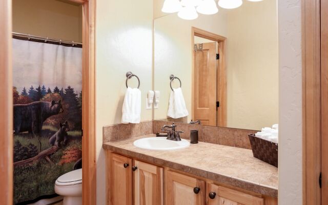 100 Deer Track Court House