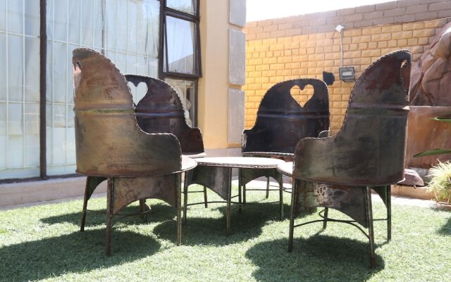 Roba Monakedi Guest Lodge