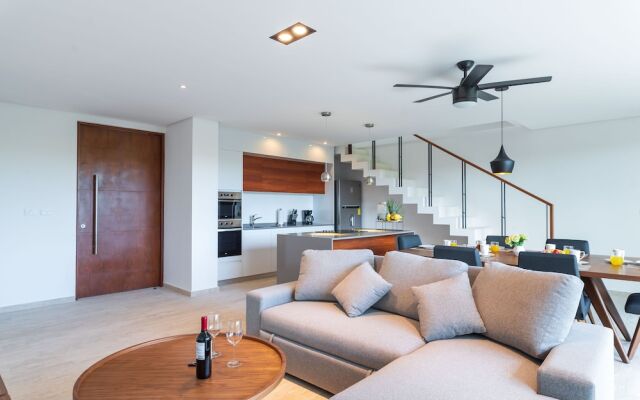Panoramic By Alegria Rentals and Sandy Powerful