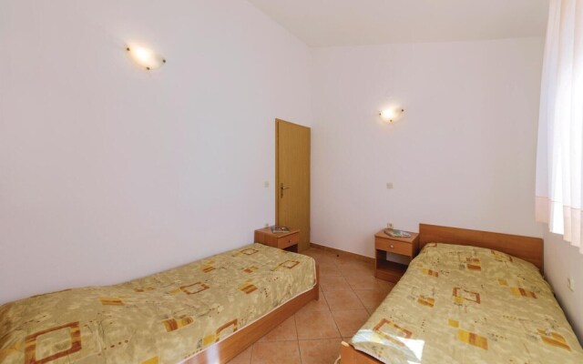 Amazing Home in Pula With Wifi and 2 Bedrooms