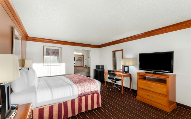 Scottish Inn Decatur