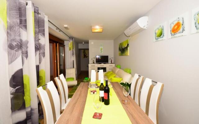 Holiday Home Belmondo