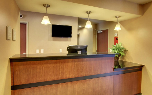 Cobblestone Inn & Suites - Hartington