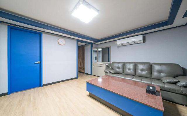 Noblesse Hotel