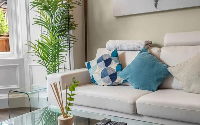 Stylish Elegance in City s Heart