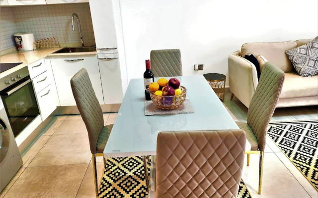 Aspire Suite - Douglas Luxury Apartments
