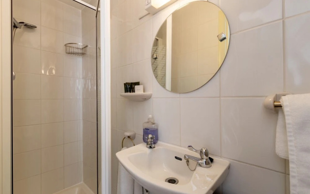 Hubert House Guesthouse