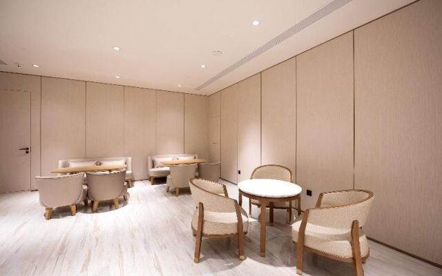 Ji Hotel (Beijing Bai Yun Guan)