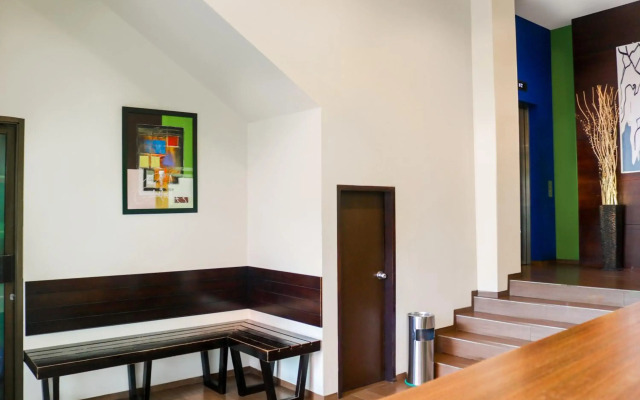 LeGreen Suite Ratulangi