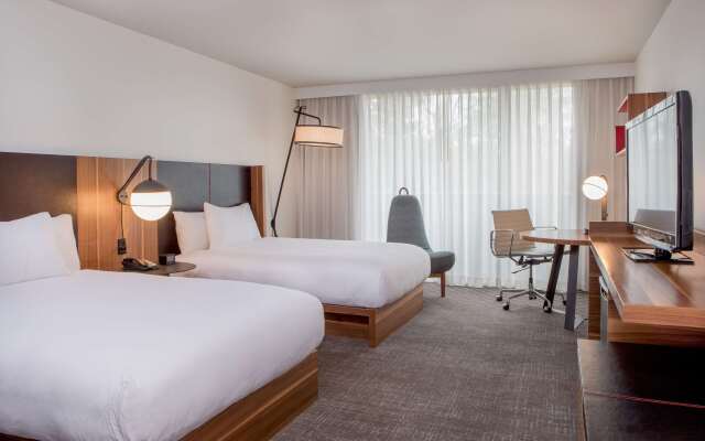 DoubleTree by Hilton Atlanta Windy Hill Ballpark