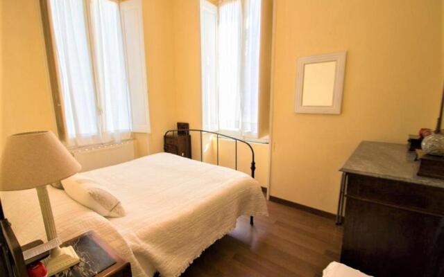 Grande appartamento in Villa con terrazza sul mare