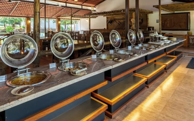 Shangri La Jungle Resort