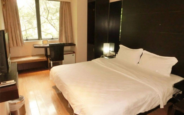 Forest Hotel