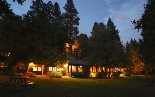 Orchard Canyon on Oak Creek