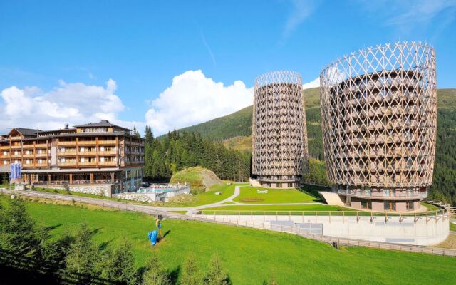 Premium Apartments edel:weiss (SML550)