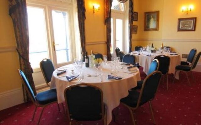 Royal Temple Yacht Club
