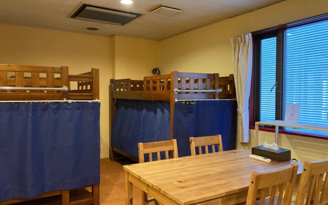 기숙사 내 침대 (여성용 기숙사) 사진 1