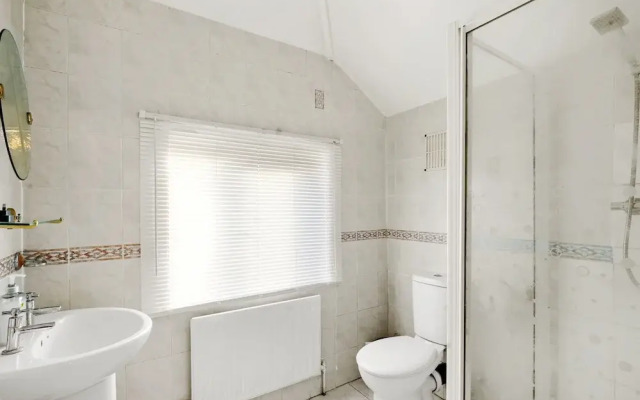 3bed Cozy House Parking Wifi