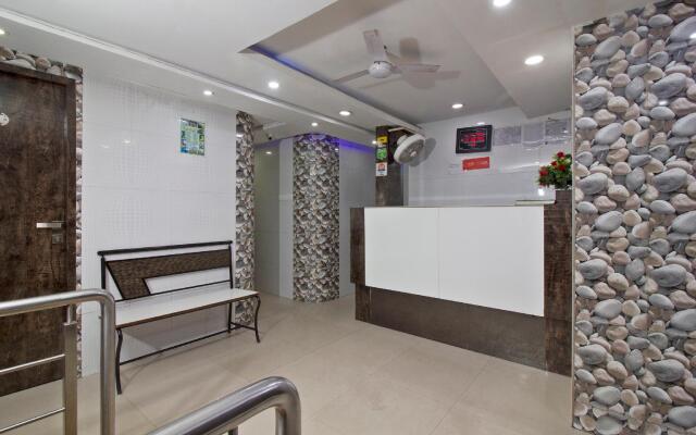 OYO 6312 Hotel Paris Residency