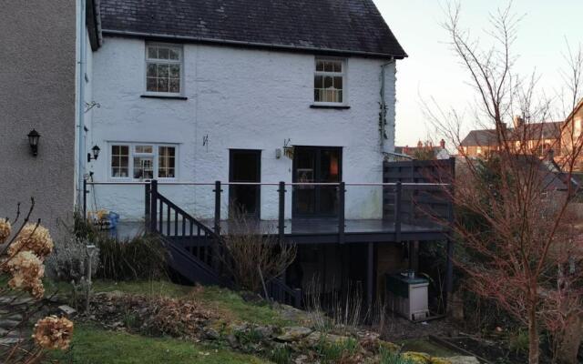 Rooms by the River at Glan Aber
