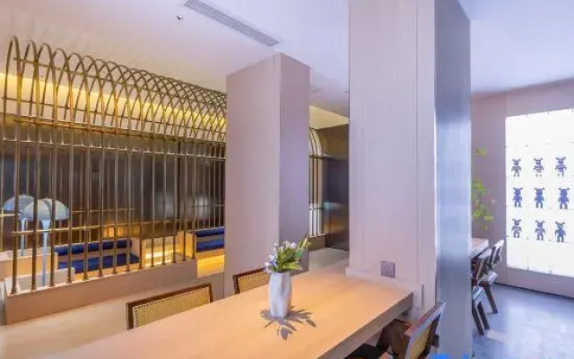Nanyang WeShang Select Hotel (Jianshe West Road Railway Station Branch)