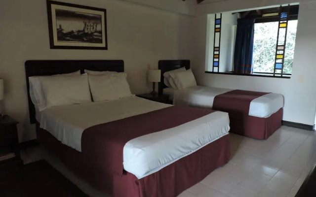 Club Nautico Acuarela Hotel