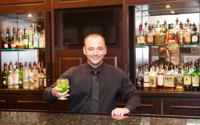 Embassy Suites by Hilton Philadelphia Airport