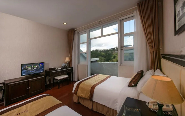 SAM Tuyen Lam Golf & Resorts