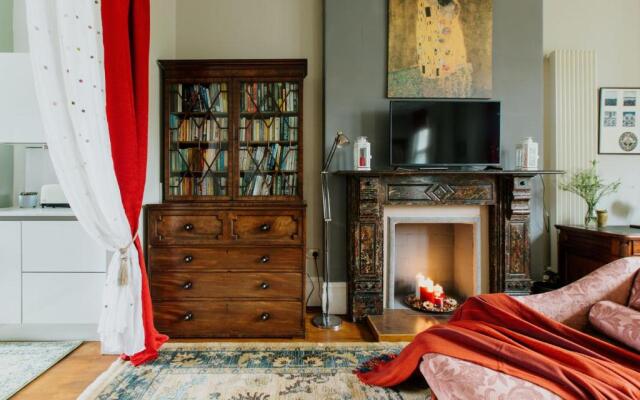 Luxury Suite in Cardiff City Centre + Secure Parking