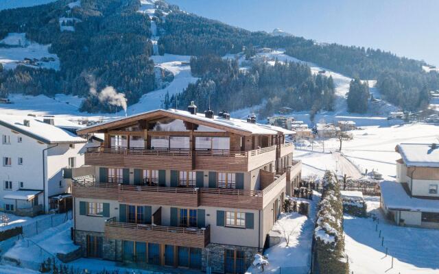 Luxury Penthouse, ski Lift Within Walking Distance