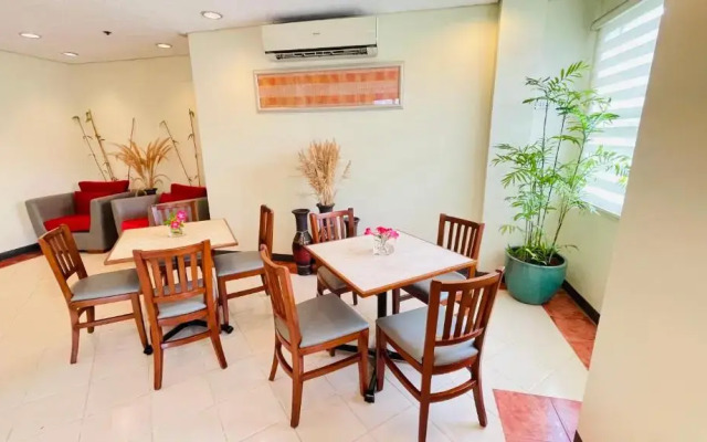Microtel Inn & Suites