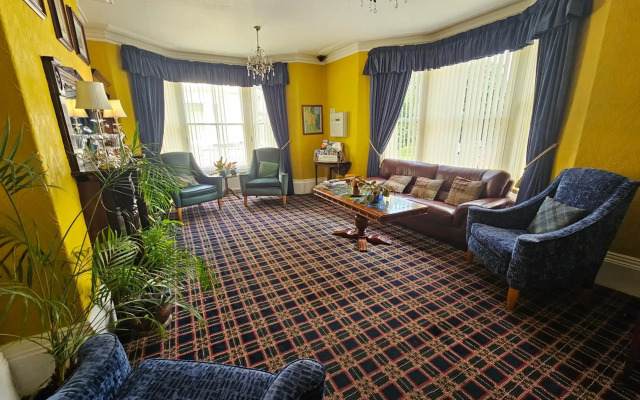 Rivelyn Hotel Bar & Restaurant