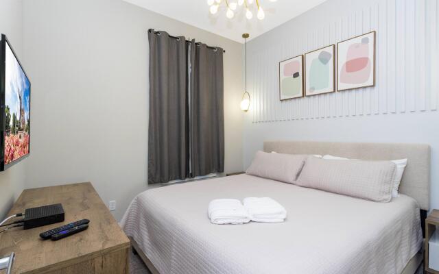 Breathtaking Home Private Hot Tub