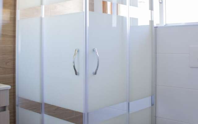 Central Suites 3