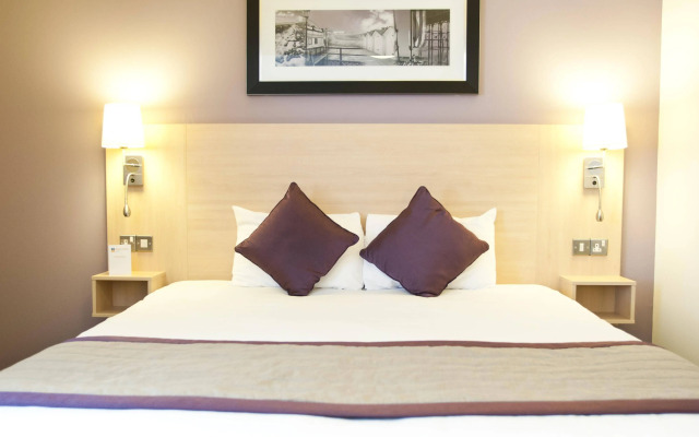 Shore View Hotel