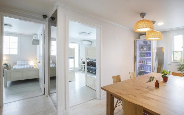 Garosu Stay Guest House