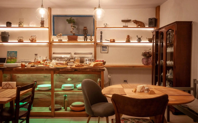 Elma Guesthouse