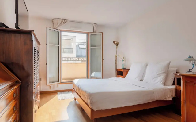 Beaudelaire Center Residence