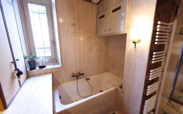 Latout Charme