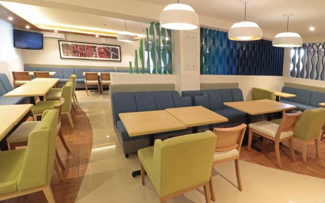 Holiday Inn Express Piedras Negras by IHG