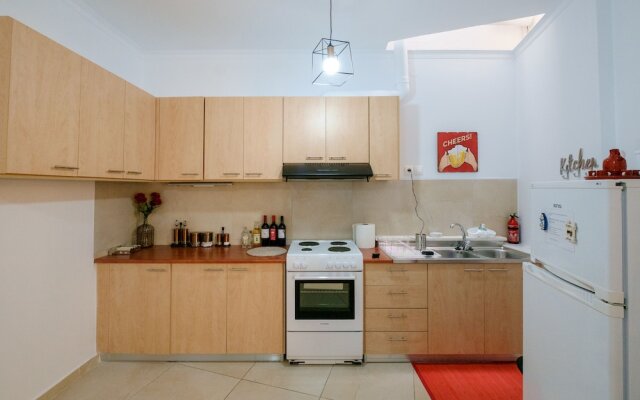 Home with Courtyard in Heart of Old Town