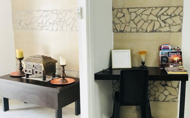 Oversize Studio close to the Beach/Airport