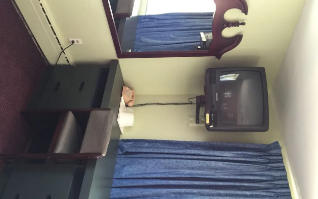 Travelers Motel
