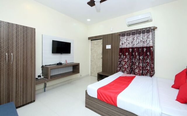 OYO 82328 Green Valley Inn