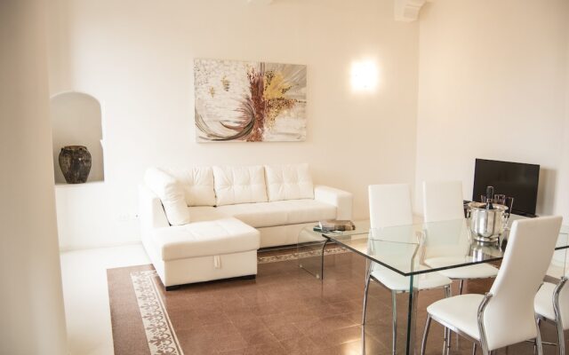 Numero 12 White Home 14
